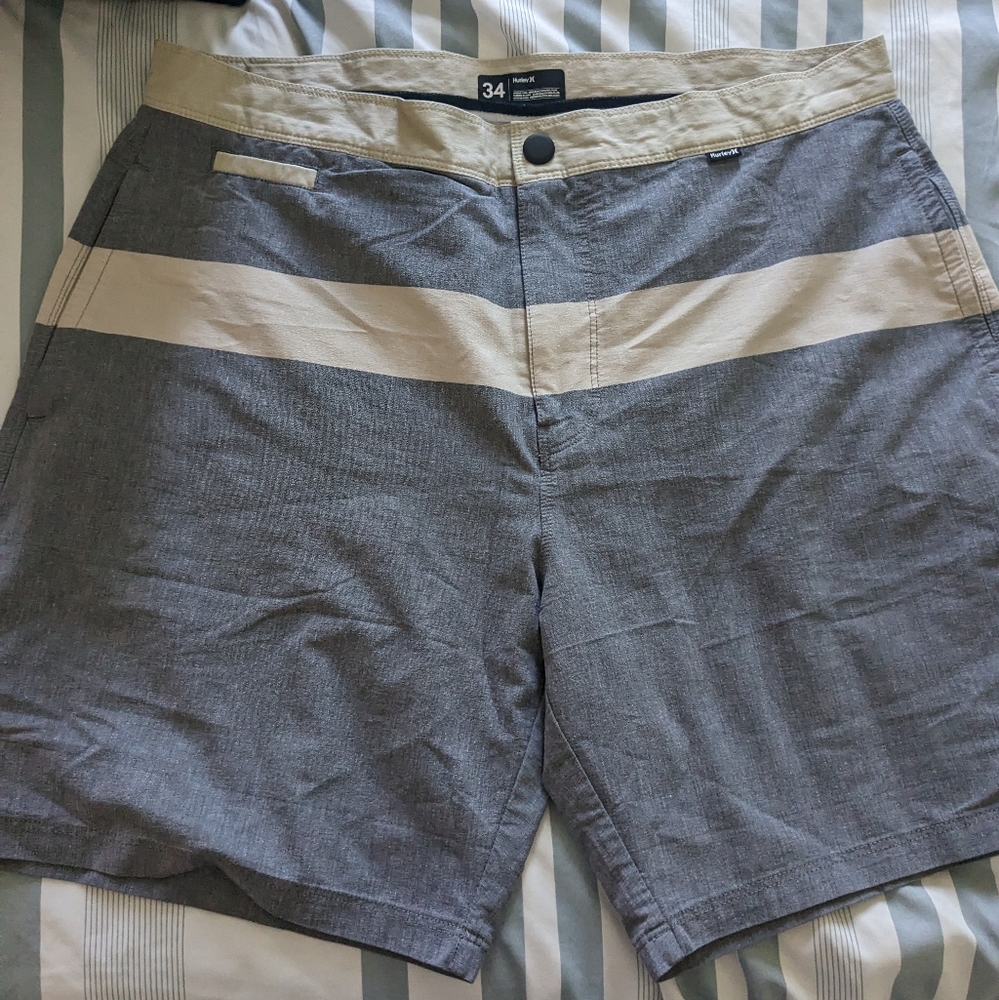 Hurley Gray With Tan Beige Striped Shorts Casual Chino- Men’s Size 34